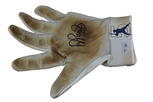 2011 Albert Pujols Game Used and Signed Batting Glove (MLB auth)